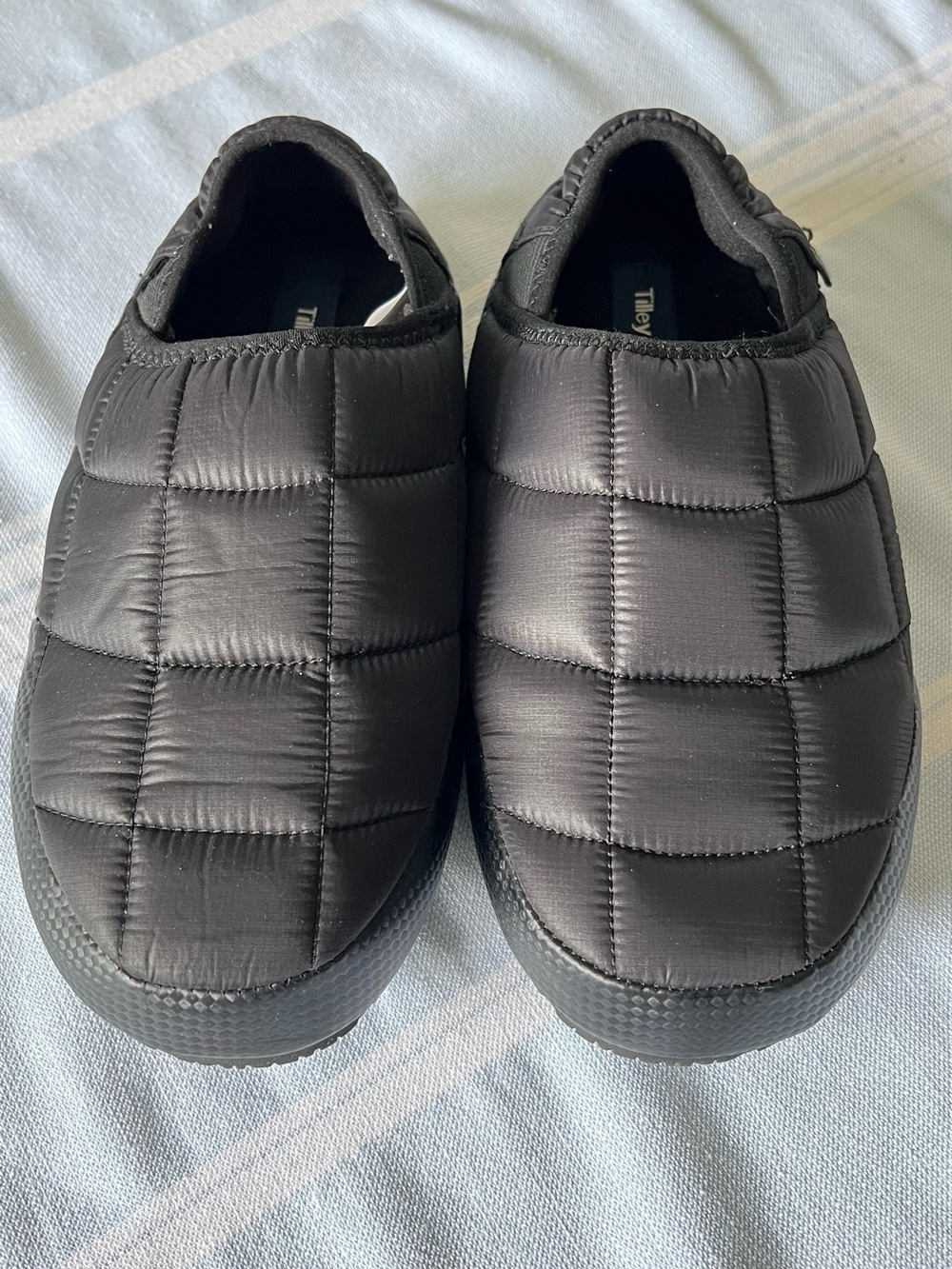 Men’s or Women’s Quilted Slip-On - Puffer slipper - Black